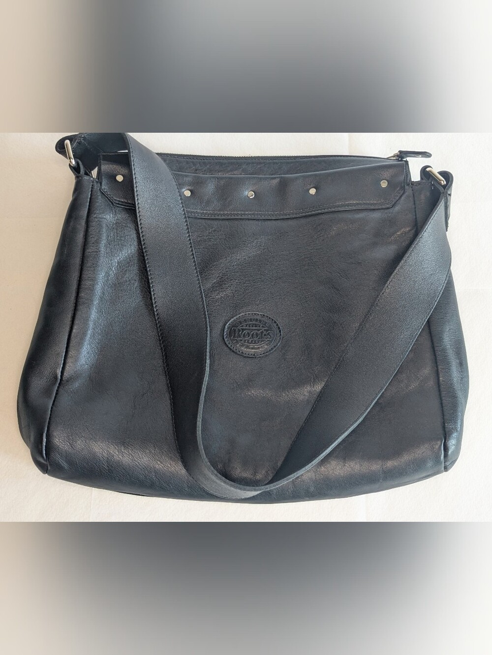 ROOTS Leather Hobo Shoulder Bag